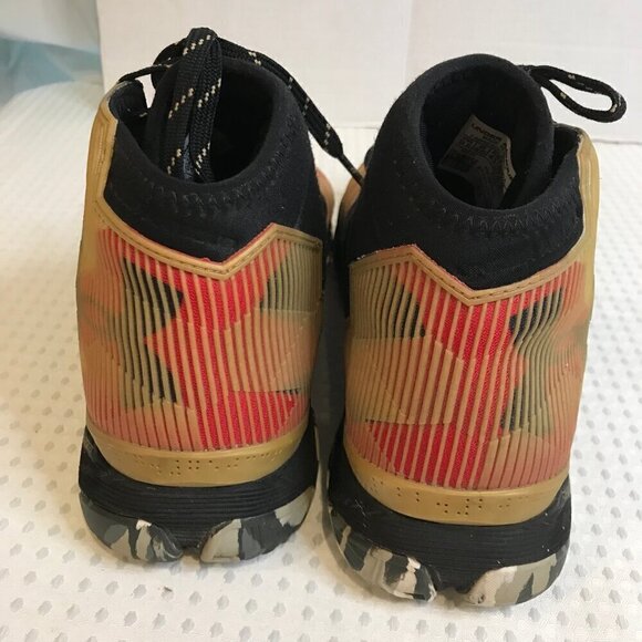 UNDER ARMOUR STEPH CURRY 2.5 GOLD MENS BASKETBALL SHOE SIZE 9.5 - Picture 3 of 8